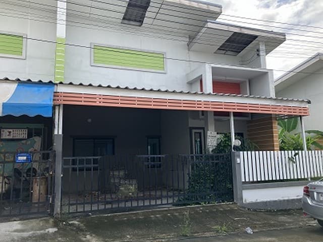 ขายบ้านแฝดหมู่บ้านร่มเย็น 2 ถนนสายปลวกแดง-อีสเทิร์นซีบอร์ด ปลวกแดง ระยอง