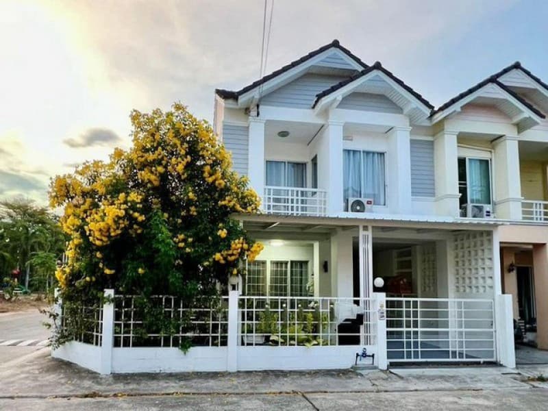 ขายบ้านแฝดรีโนเวทใหม่ ศรีราชา บ้านพิมพาภรณ์ อ่าวอุดม ใกล้ ม.เกษตร TP-H2317
