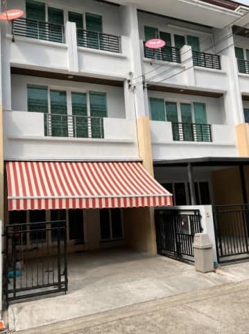 HR 10140 ให้เช่า ทาวน์โฮม บ้านกลางเมือง พระราม 9 ลาดพร้าว เลียบด่วน