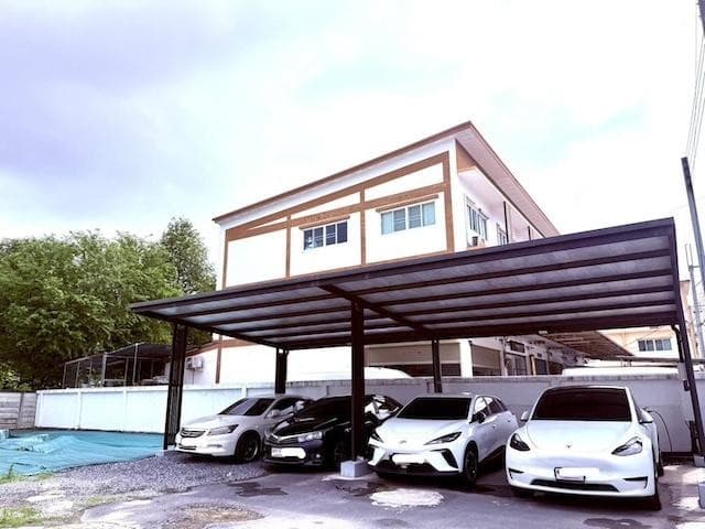 BR 1880 ให้เช่าโรงงานผลิตเครื่องสำอาง ลาดกระบัง กรุงเทพฯ พร้อมใบอนุญาต อย. และใบอนุญาตโรงงาน