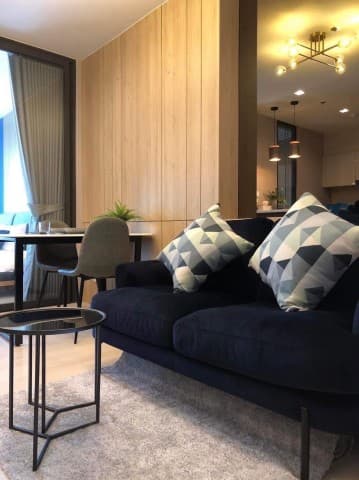 Life One Wireless private peaceful clean 22nd floor BTS PloenChit