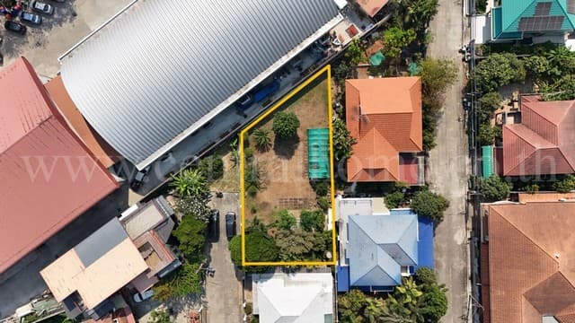 ที่ดินเปล่า หมู่บ้านสินธร รังสิต ปทุมธานี ใกล้ทะเลสาบ ทำเลดี