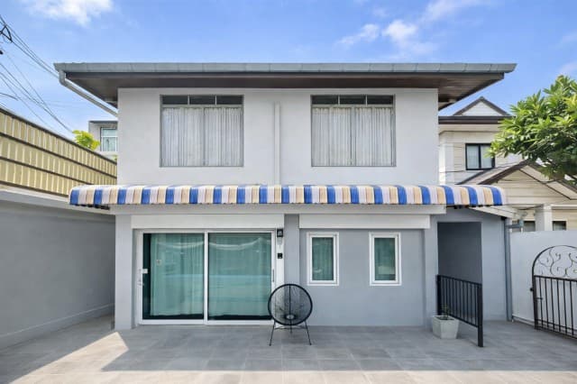 สถานีกลางบางซื่อ 700ม. Lotusประชาชื่น 500 ม. ประชาชื่นต้นๆ บ้านเดี่ยว 2 ชั้น 3 นอน 2 น้ำ 20ตร.ว. 160ตร.ม. พร้อมแอร์ทุกห้อง