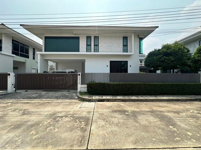 T26-495 ให้เช่า บ้าน หมู่บ้าน Perfect Place กรุงเทพกรีฑาตัดใหม่ 80000 บาทต่อเดือน 63 ตารางวา กรุงเทพ ห้องนอน 3 ห้อง ห้องน้ำ 4 ห้อง