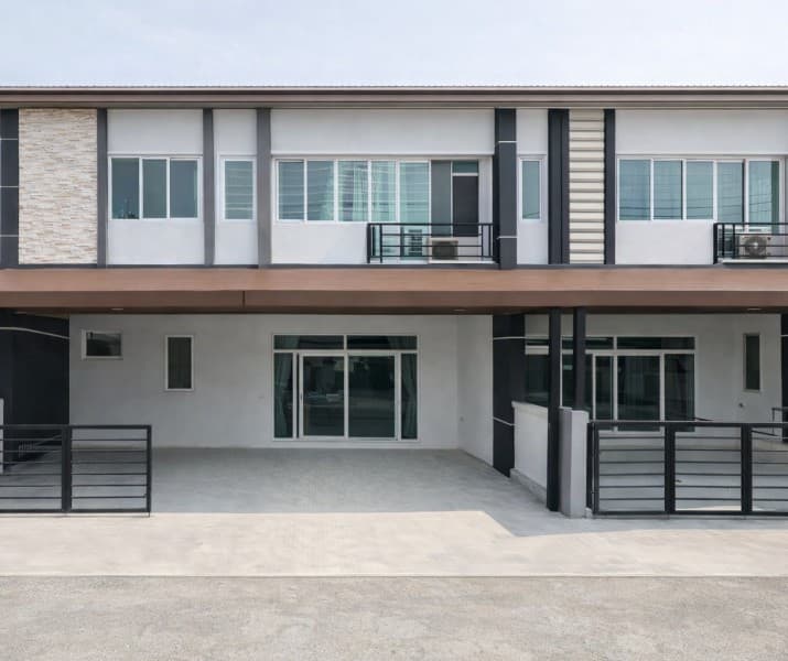 ทำเลศักยภาพรามคำแหง แยกมิสทีน 450 ม.ให้เช่าทาวน์เฮ้าส์ 2 ชั้นฟังก์ชั่น 3 นอน 3 น้ำ ราษฎร์พัฒนา เดินทางสะดวก เหมาะสำหรับอยู่อาศัย โฮมออฟฟิศ