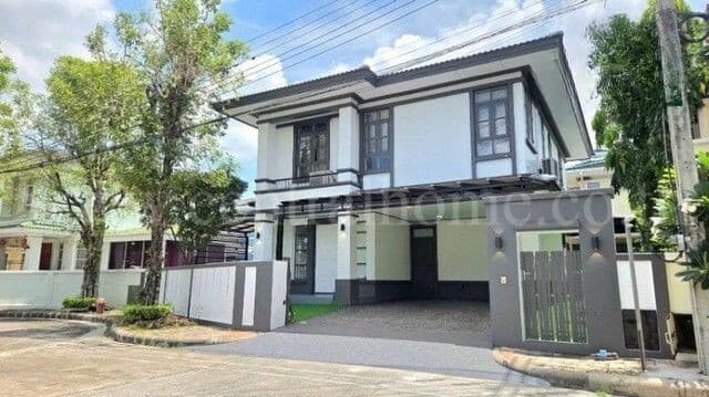 ลดราคา บ้านเดี่ยว โกลเด้นล้านนา รามคำแหง 92 ทำเลดีติดถนนรามคำแหง