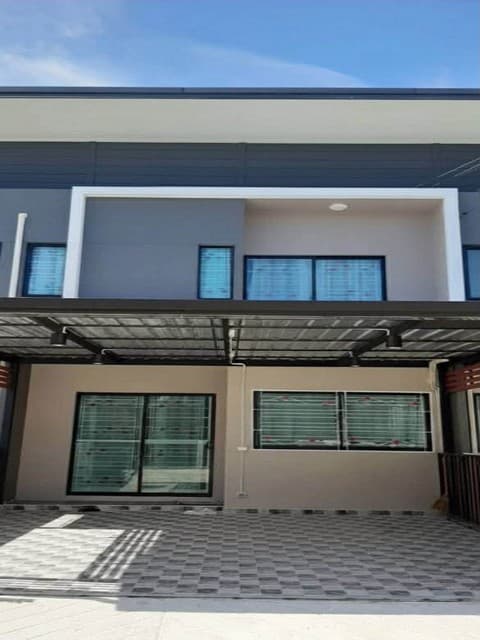 ให้เช่าทาวน์โฮม 2 ชั้น 3 ห้องนอน เดอะคัลเลอร์ บางนา-วงแหวน 3 บางนา-ตราด กม.10 ใกล้เมกะบางนา
