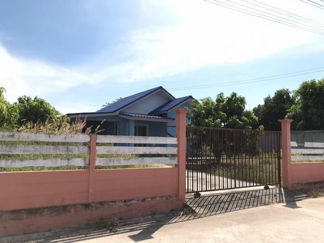 ขายบ้านเดี่ยว 1 ชั้น หมู่บ้าน จิตต์ภัสสร ถ.พนัสนิคม-บ้านเนินหิน พนัสนิคม จ.ชลบุรี