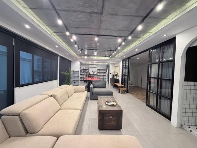 CR 796 ให้เช่า ขายคอนโดขนาด 150 ตรม. 2 ห้องนอน สราญใจ แมนชั่น สุขุมวิท 6 ใกล้ BTS นานา ใจกลางเมือง ใกล้สวนเบญจกิติ