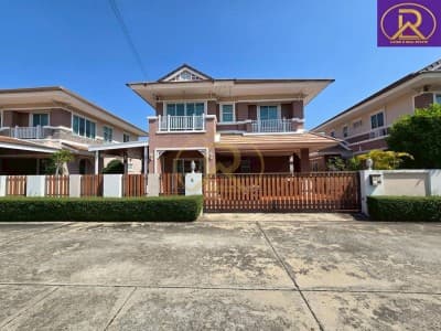 ให้เช่าบ้านเดี่ยว 2 ชั้น หลังใหญ่ หมู่บ้าน แกรนด์มณีรินทร์ สามมุข–บางแสนพื้นที่ใช้สอยเยอะ สวย ทำเลดี เดินทางสะดวก ใกล้หาดบางแสน จ.ชลบุรี