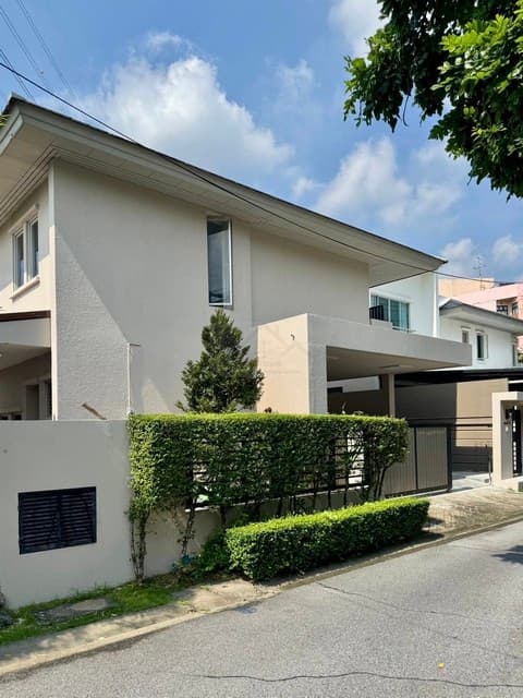 T26-401 ขาย บ้าน - 24900000 บาท 82 ตร.วา ใกล้กับ ใกล้ทางด่วน