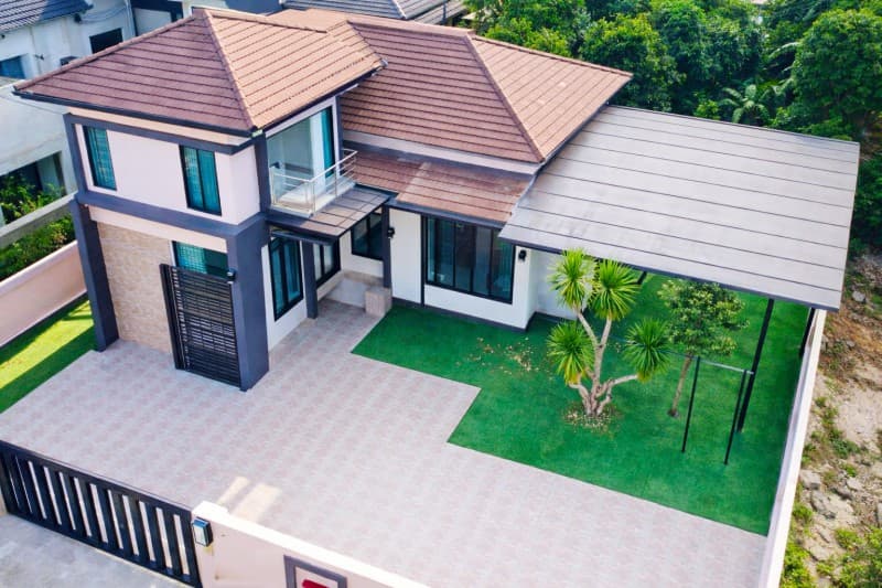 คฤหาสน์ 2 ชั้น ทับมา พร้อมโรงจอดรถพิเศษ 96 ตร.ว. 300 ตร.ม. Do home โลตัส มาบตาพุด 3.20กม. 3นอน 3น้ำ BEYOND สนามแบดมินตัน