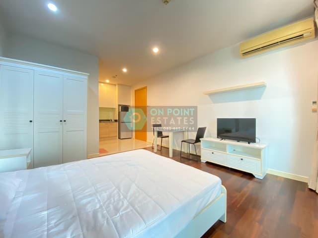 Circle Condominium Studio for Rent (A2833)
