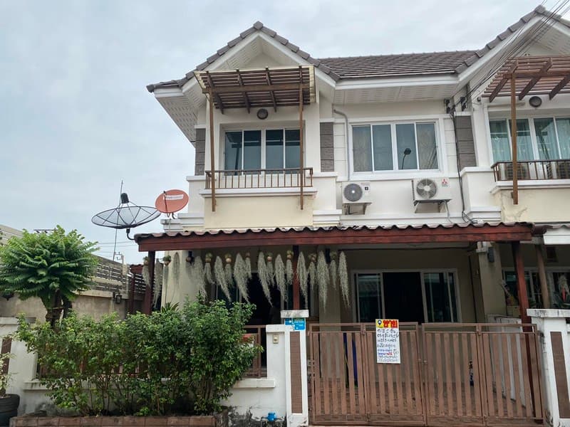ขายทาวน์โฮมใหม่ 3 ชั้น ขนาด 27 ตร.ว พรอมเมนาดา เชียงใหม่ พร้อมเฟอร์นิเจอร์ ม่าน ครบชุดทั้งหลัง ทำเลดี