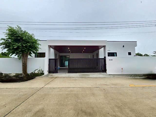 ขายบ้านเดี่ยวสร้างใหม่พร้อมสระว่ายน้ำ ใกล้โรงเรียนนานาชาติรีเจ้นท์ใกล้ขอบอ่างมาบประชัน บางละมุง ชลบุรี