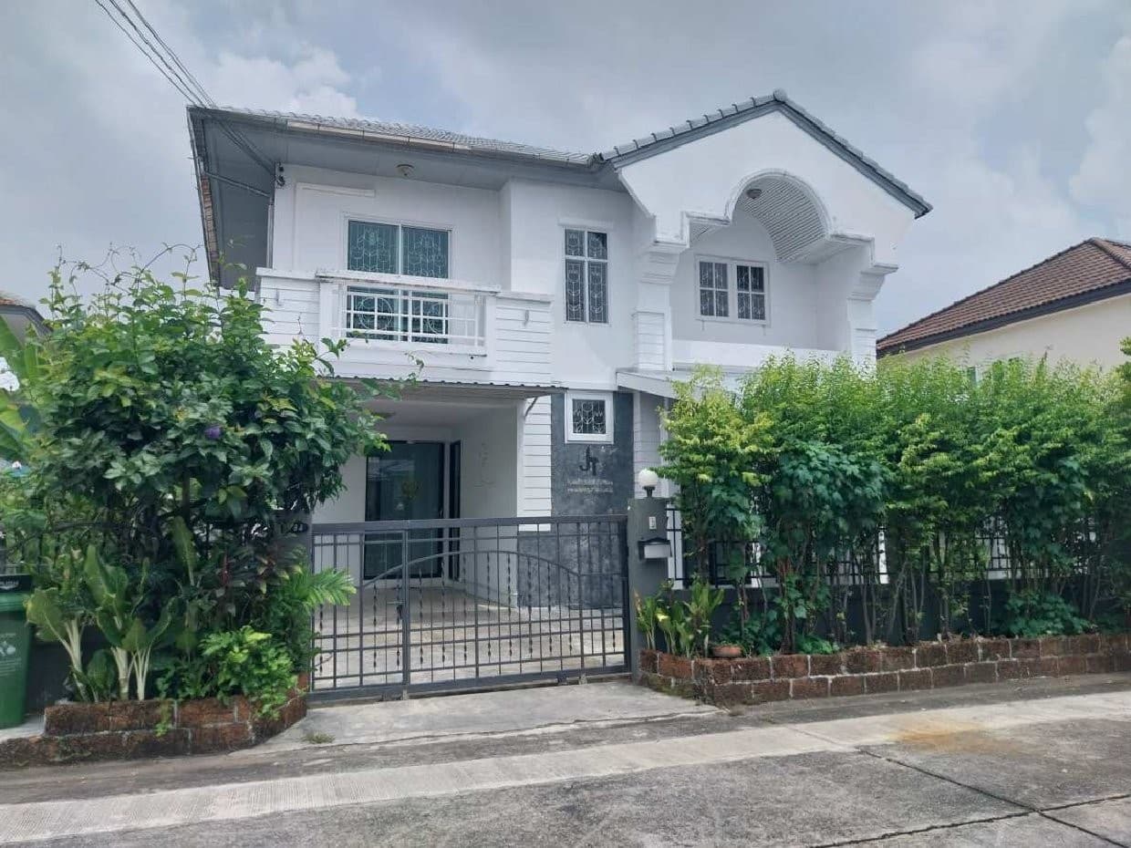 ใกล้โรบินสัน บ้านฉาง 900 ม.พร้อมแอร์ บ้านเดี่ยวชั้นเดียว 2 นอน 2 น้ำ สไตล์ทัสคานี ทำเลบ้านฉาง ติดถนนสุขุมวิท และสิ่งอำนวยความสะดวกครบครัน 2