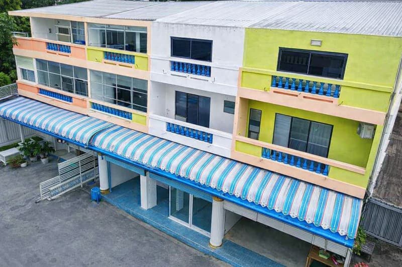 ใกล้ตลาดชุกโดน 300 ม.อาคารพาณิชย์ 3 ชั้น 4 นอน กาญจนบุรี บ้านใต้ สะพานข้ามแม่น้ำแคว แม่กลอง 3 น้ำ ขนาด 24 ตร.ว.288 ตร.ม.1จอดรถ