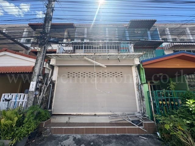 ราคาพิเศษ ทาวน์เฮ้าส์ 3 ชั้น รัชธานี 7 สายไหม 23/1 ใกล้ตลาดเอซีสายไหม