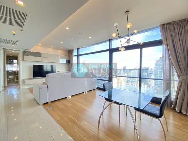 Circle Living Prototype 2 Bedrooms 2 Bathrooms for Rent (A646)