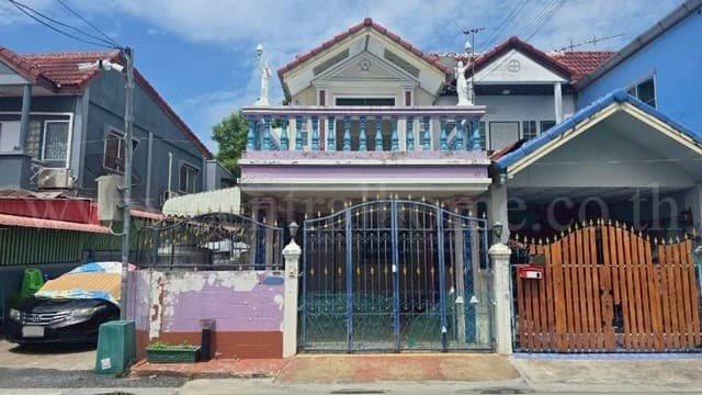 ทาวน์เฮ้าส์ ทรัพย์ดินทอง หลังริม บ้านสวย ทำเลดี ราคาถูก