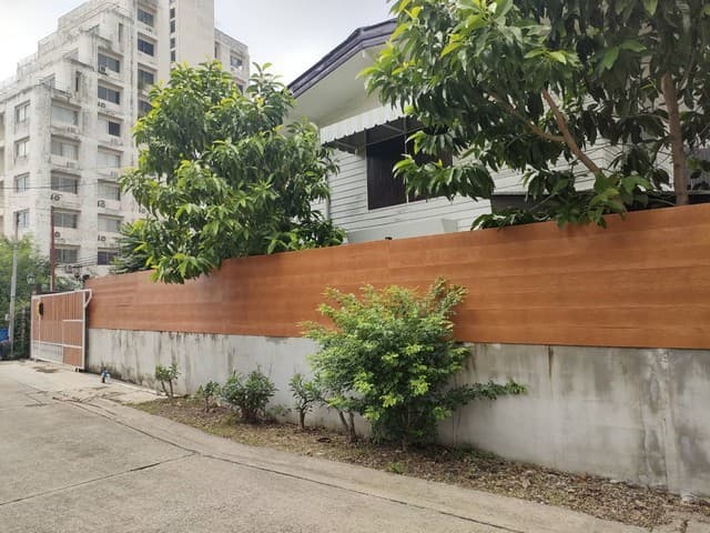 รหัสC7218 ให้เช่าบ้านเดี่ยว 2ชั้น ย่านสุขุมวิท 103 อุดมสุข เส้นทางเชื่อมต่อถนนศรีนครินทร์