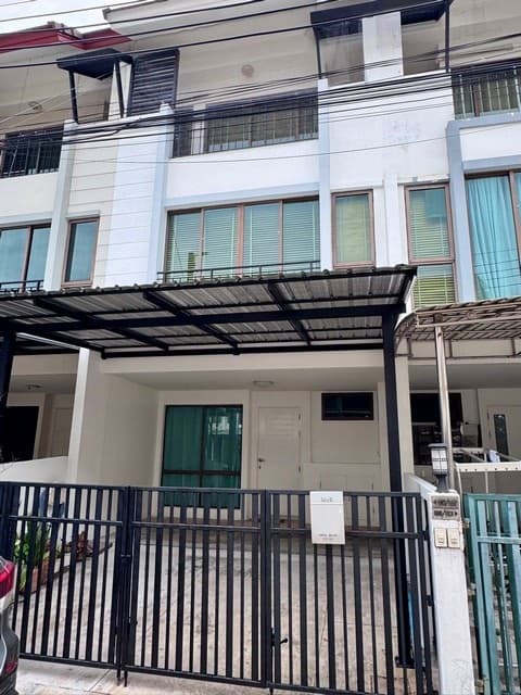 ให้เช่าทาวน์โฮม โครงการ เดอะ ไพรเวท สุขุมวิท บางจาก The Private Sukhumvit Bangchak ซอยสุขุมวิท 97/1 ใกล้ BTS บางจาก เหมาะพักอาศัย
