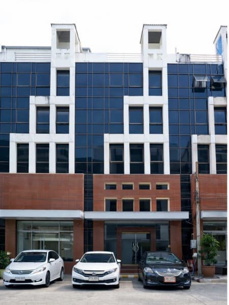 เดอะมอลล์ บางกะปิ ให้เช่าอาคารสำนักงาน 6 ชั้น 2 นอน 5-6 น้ำ จอดรถ 6 คันใกล้MRTลาดพร้าว101 225ม. MRTบางกะปิ 900ม.