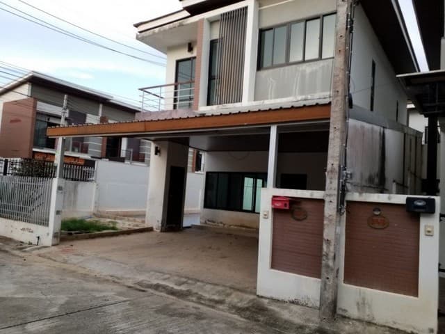 ขายบ้านแฝดโครงการ บ้านเบญจพล 3 ถ.สายท่าอากาศยานสุราษฎร์ธานี ต.วัดประดู่ อ.เมืองสุราษฎร์ธานี จ.สุราษฎร์ธานี