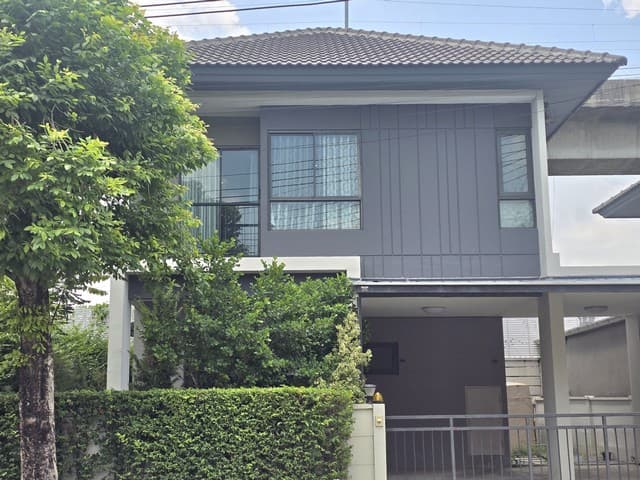ให้เช่า บ้านเดี่ยว2ชั้น 52ตรว.สไตล์โมเดิร์น ถนน คู่ขนานมอเตอร์เวย์ ใกล้สนามบินสุวรรณภูมิ ใกล้แยกประเวศ