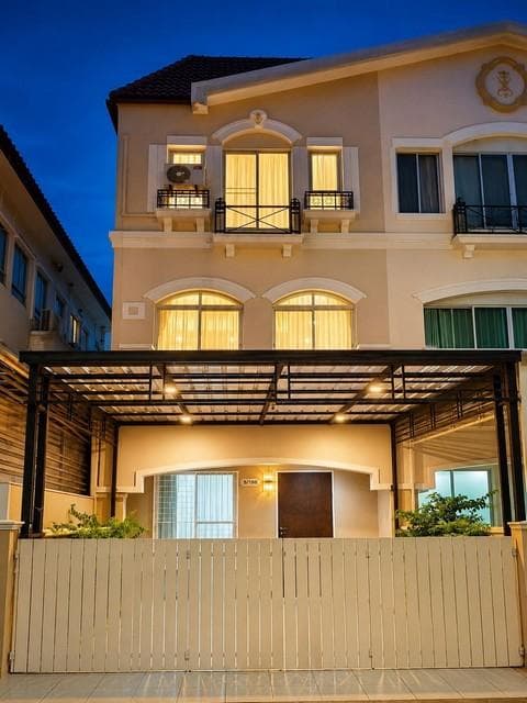 ให้เช่าทาวน์โฮม 3 ชั้น 20.6 ตร.ว. โครงการบ้านกลางเมือง The Royal Monaco ศรีนครินทร์ 24