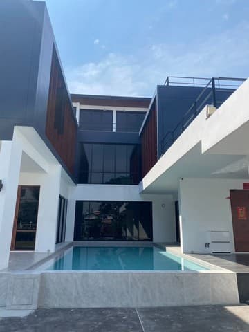 รหัสC7242 ให้เช่า ขายบ้านพลูวิลล่า 3ชั้น Luxuly Pool villa ทำเลสุขุมวิท ใกล้ BTS บางจาก