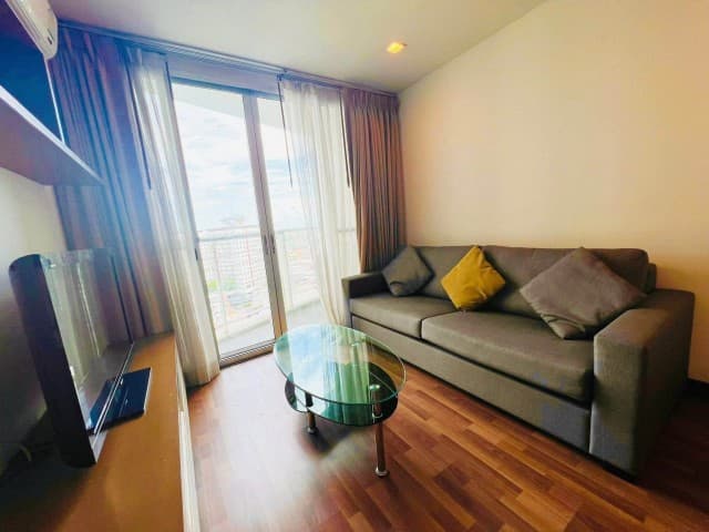 LeLuk Condominium Clean spacious 15th floor BTS Phra Khanong