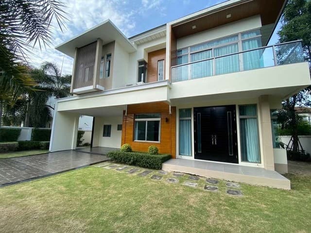 บ้านเดี่ยว 122.4 ตร.วา 246 ตร.ม. เฟอร์นิเจอร์ครบ เพอร์เฟค มาสเตอร์พีซ 3 สุขุมวิท 77- สุวรรณภูมิ