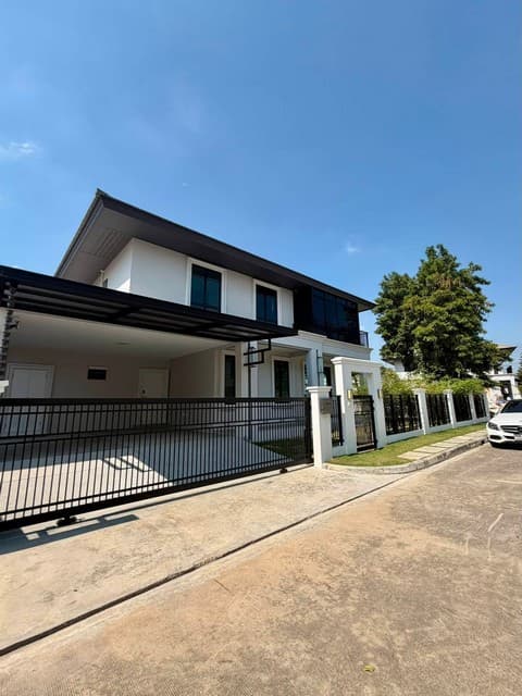 ให้เช่าบ้านเดี่ยว 2 ชั้น 86 ตรว. โครงการเศรษฐสิริ พัฒนาการ (ตัดใหม่) ใกล้สนามบิน เดินทางสะดวก