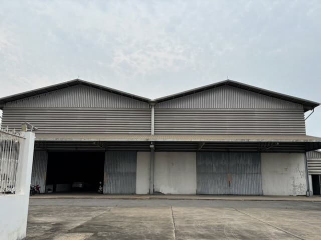 T26-1009 ให้เช่า โกดัง โกดังพร้อมออฟฟิศ 2,280 ตร.ม. เครน 5 ตัน ติดถนนใหญ่ ถนนเทพารักษ์ ใกล้กับ ใกล้ Big C บางพลี 1 ตร.วา ชั้นทั้งหมด 1 ชั้น 350000 บาทต่อเดือน
