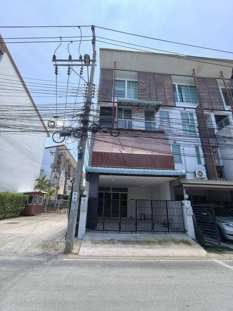 ขายทาวน์โฮม 3.5 ชั้น 50 ตร.ว. ถนนแจ้งวัฒนะ ทำออฟฟิตได้ ใกล้เมืองทองธานี