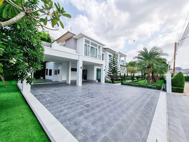 ให้เช่าบ้านเดี่ยวหลังมุม 210 ตรว. 5 ห้องนอน โครงการ Perfect Masterpiece สุขุมวิท77 (Size ใหญ่สุด) ใกล้สนามบินสุวรรณภูมิ