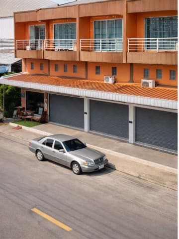 โรงแรมฮ็อป อินน์ นครราชสีมา 44 ตร.ว. 672 ตร.ม. ถ.มิตรภาพ ศิรินคร อาคารพาณิชย์ 3.5 ชั้น 2 คูหา 6 นอน 8 น้ำ