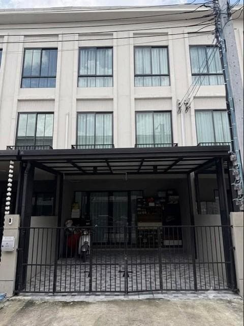 ให้เช่าทาวน์โฮม 3 ชั้น 180 ตร.ม. PATIO งามวงศ์วาน-ประชาชื่น ใกล้ทางด่วนงามวงศ์วาน