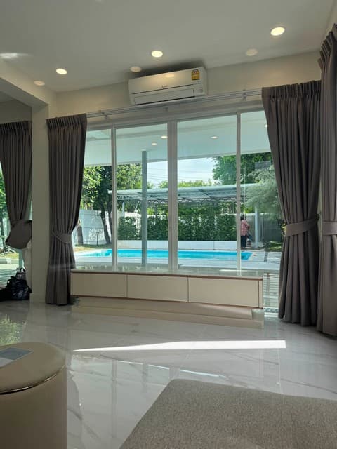 ให้เช่าบ้านเดี่ยว พูลวิลล่า 2 ชั้น 100 ตรว. 4 ห้องนอน สุขุมวิท 54 ใกล้ BTS อ่อนนุชเพียง 800 เมตร
