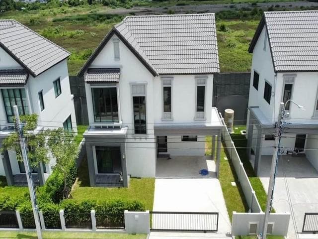 ขายบ้านเดี่ยว 2 ชั้น 50.8 ตร.ว. หมู่บ้านสราญสิริ รามคำแหง ศรีนครินทร์ ร่มเกล้า