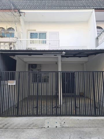 ให้เช่าทาวน์โฮม บ้านศิริโพธิ์นิเวศน์ สุขุมวิท 81 2 ห้องนอน 2 ห้องน้ำ 140 ตร.ม. ราคา 35000 บาท พร้อมอยู่