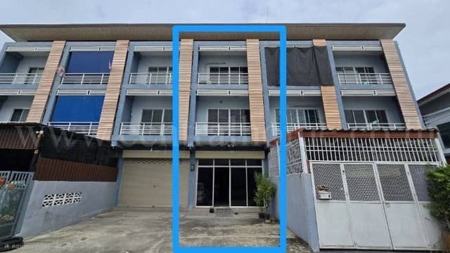 อาคารพาณิชย์ 3 ชั้น ซอย รังสิต-นครนายก 24 ใกล้ SRT สถานีรังสิต