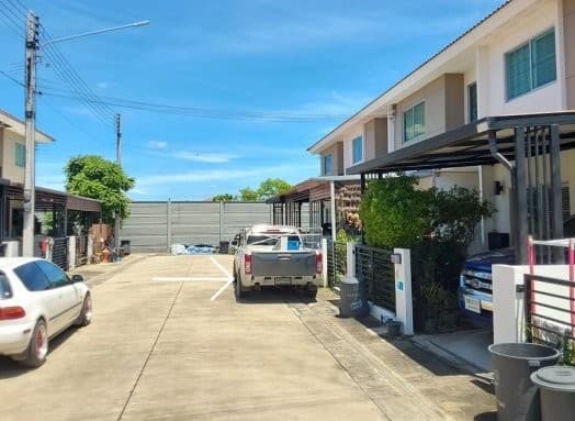 ขายออฟฟิศโมเดิร์น ทาวน์ เอกมัย (Modern Town Ekkamai ) 85.2 ตร.ม ชั้น 5 ใกล้ดองกิมอลล์ ทองหล่อ เพียง 120 เมตร เท่านั้น ! ด่วน 2