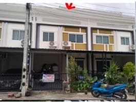 DSL-1196 ให้เช่า สำนักงาน ให้เช่าอาคาร 1-2 ชั้น 3 อาคาร พร้อมลานเอนกประสงค์ และที่จอดรถ รวม 1,000 ตร.ม. ใกล้ MRT ห้วยขวาง 2 งาน 200 ตารางวา ชั้นทั้งหมด 2 ชั้น ห้องนอน 20 ห้อง ห้องน 2