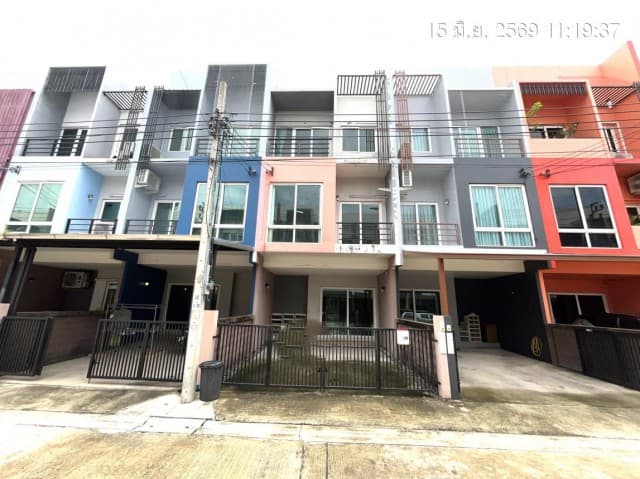 ขายทาวน์โฮม 3 ชั้น กรีนิช รามอินทรา คันนายาว กรุงเทพ