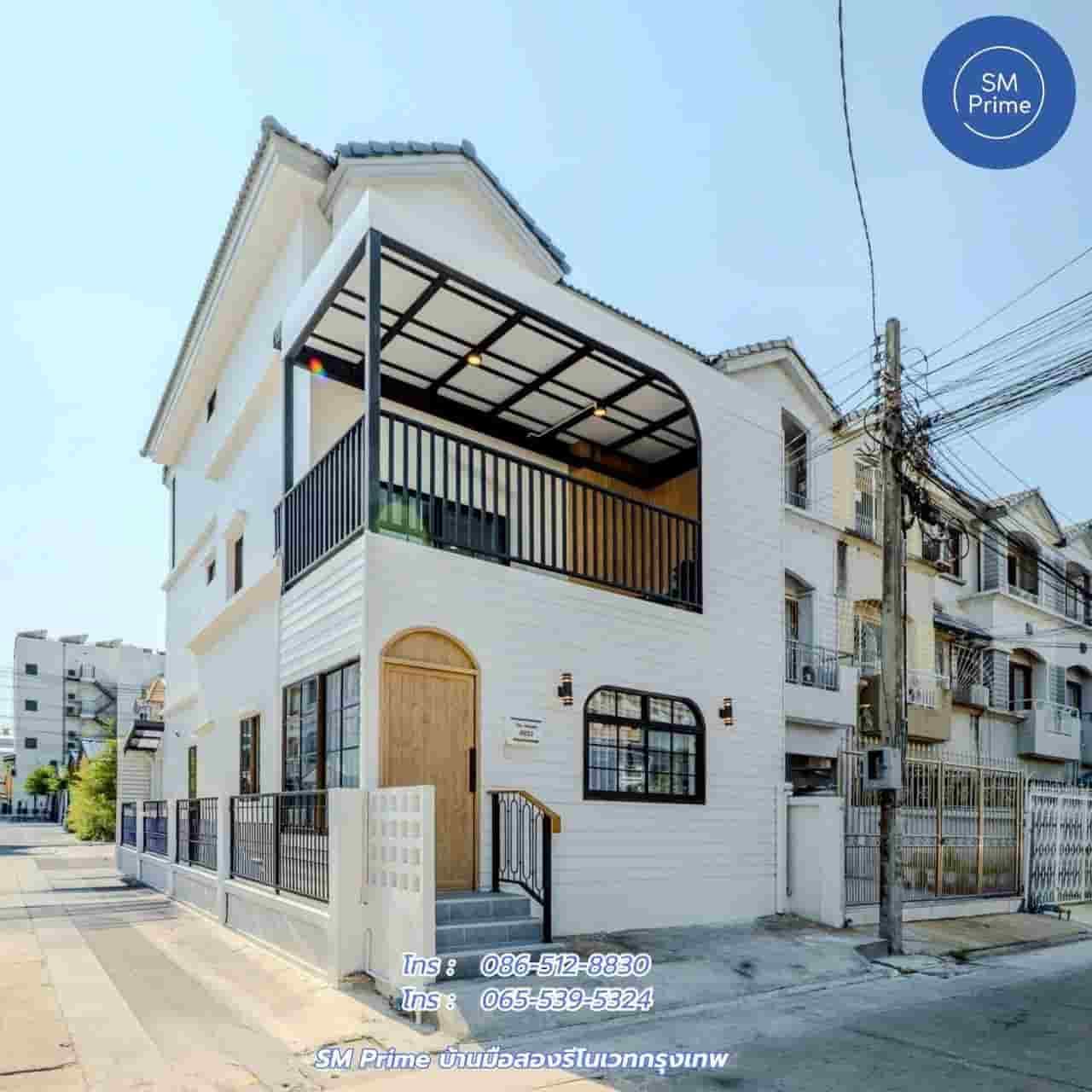 ลดแรง 6 แสน!! ทาวน์โฮม 3 ชั้น รีโนเวทใหม่ พระราม 9 ซอย 43 ใกล้เดอะไนน์ ทางด่วน รถไฟฟ้า ม.รามฯ