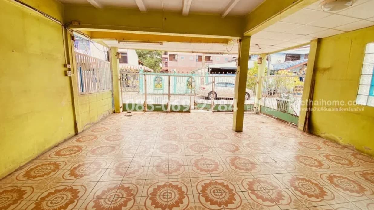 ขายทาวน์เฮ้าส์ หลังมุม รามอินทรา 44 ใกล้สถานีรถไฟฟ้า 170 เมตร น้ำไม่ท่วม 5
