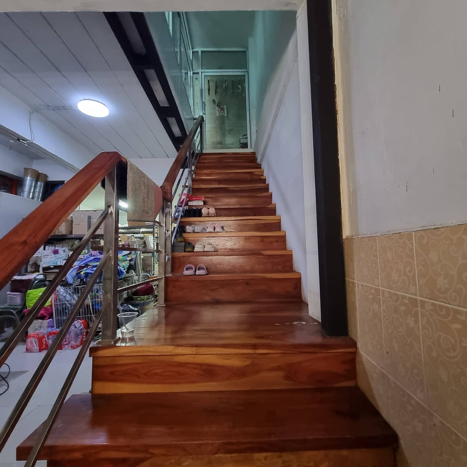 ขายอาคารพาณิชย์ 3 ชั้น ขอนแก่น ถนนศรีธาตุ ใกล้บึงแก่นนคร 3.69 ล้าน 4