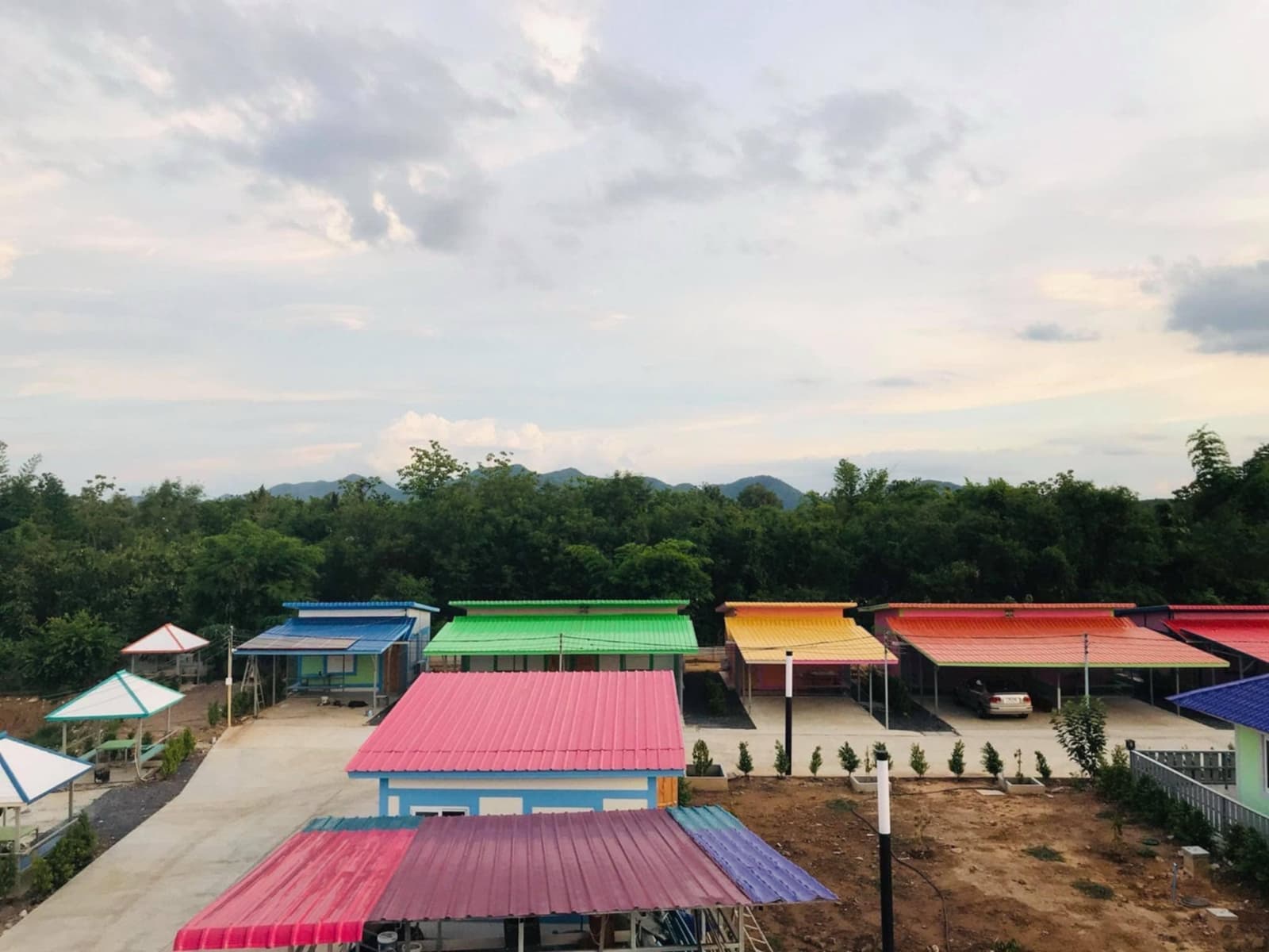 ขายกิจการห้องพักและสวนผลไม้ไทยฉ่ำๆ ชนแดน เพชรบูรณ์ 10 ไร่ มีสวนและกิจการเล็กๆ ออกแบบและวางระบบไว้สมบูรณ์ 2